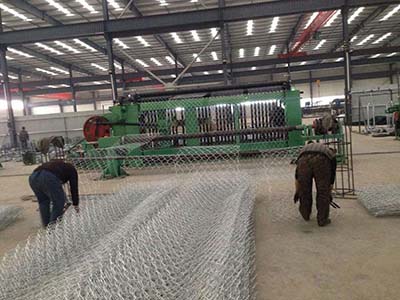 石籠網(wǎng)車(chē)間